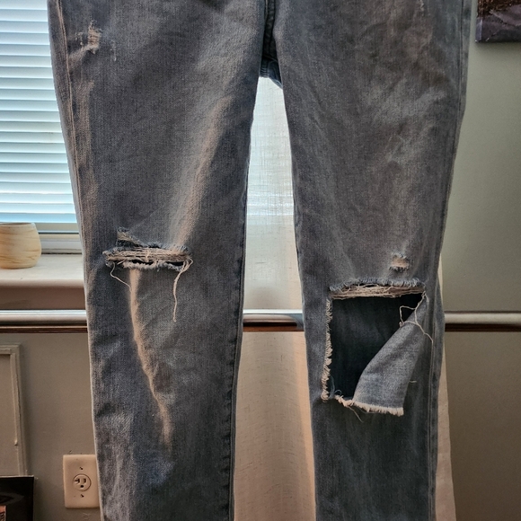Madewell The Perfect Vintage Crop Jeans - Picture 3 of 13
